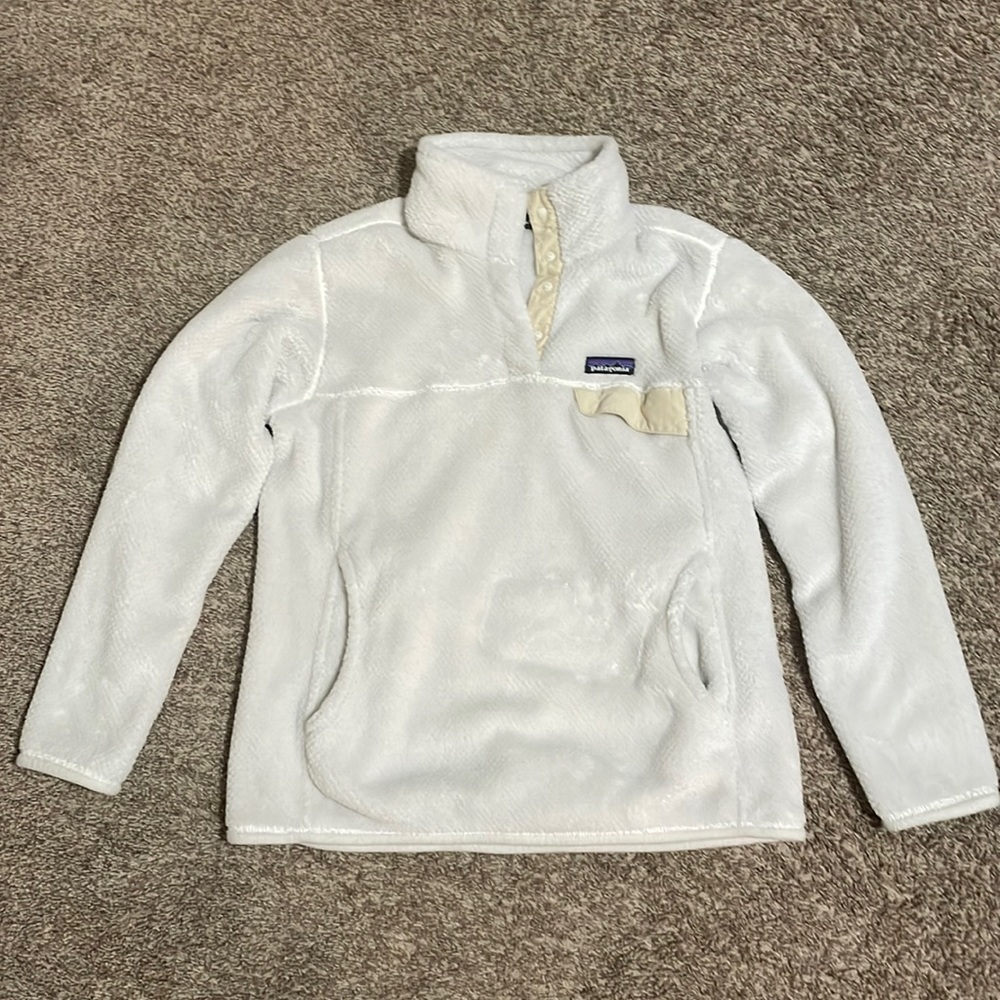 Size Medium Patagonia Womens pullover